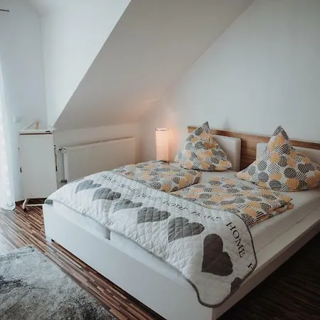 Moseltraum-villa Bei Trier Appartamento Kenn